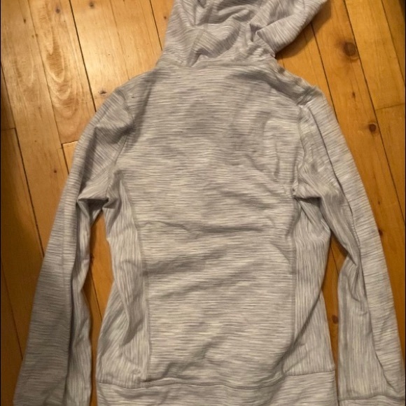 Lulu lemon size 4 athletic fabric jacket - Picture 2 of 3